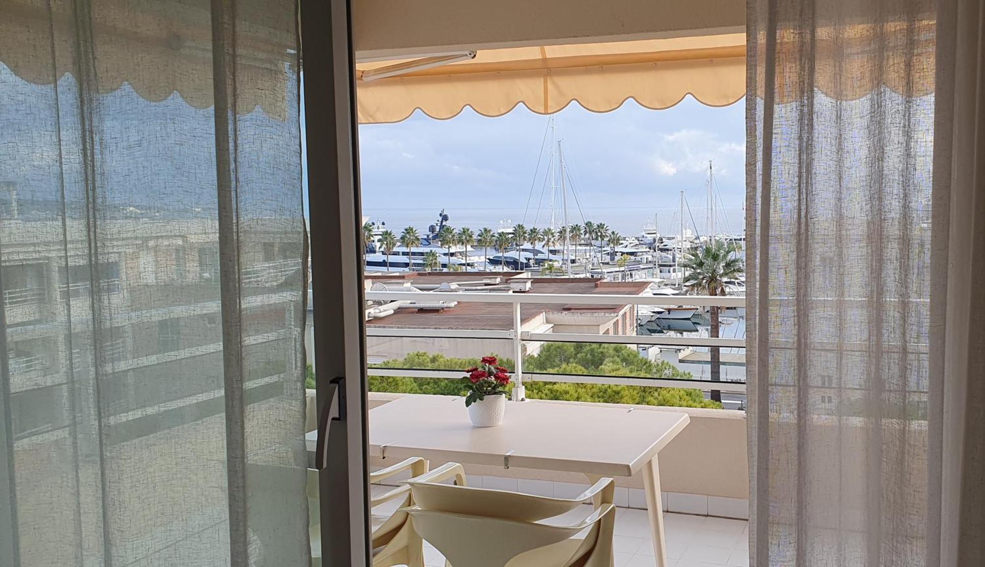 Standing Vue Mer Entre Cannes Et Antibes Golfe-Juan Exterior foto